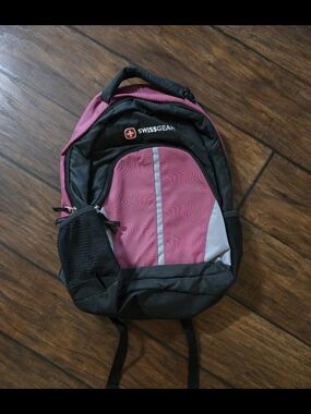 SwissGear Kids Backpack in Pink and Black